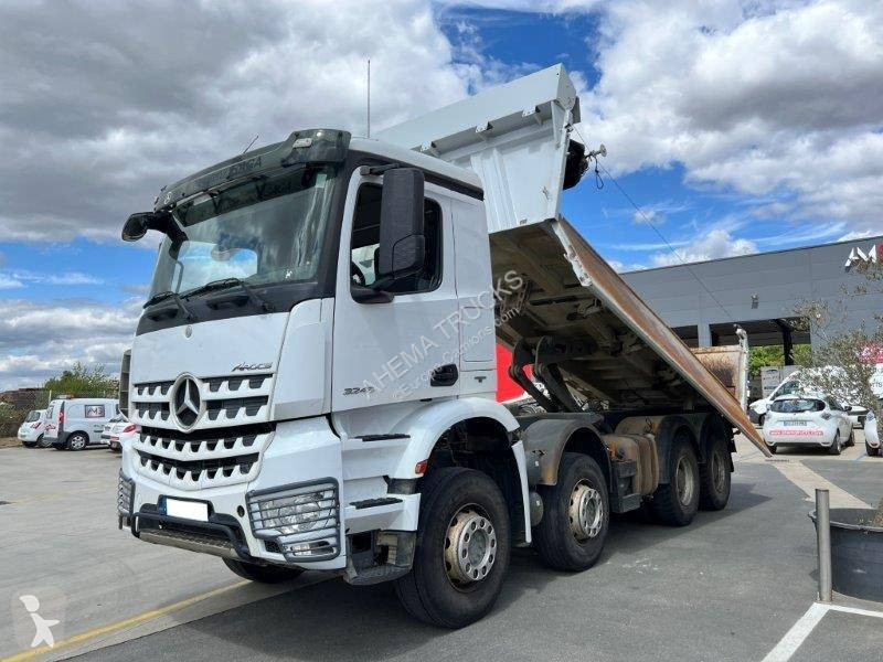 Camion Mercedes Arocs 3243 - Photo 4