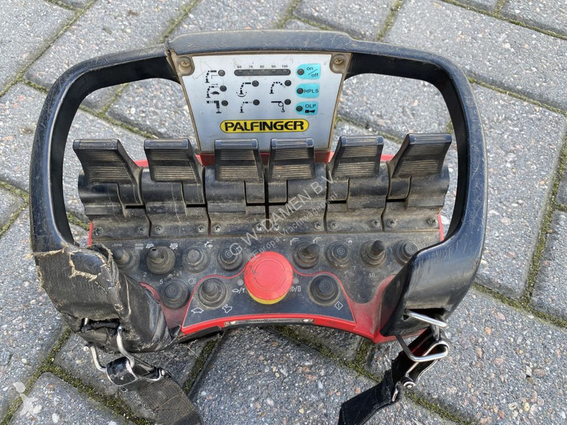 Camion Mercedes Actros 3344 - Photo 6